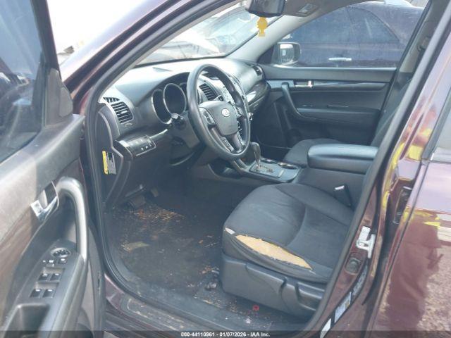 Kia Sorento Lx Image 3