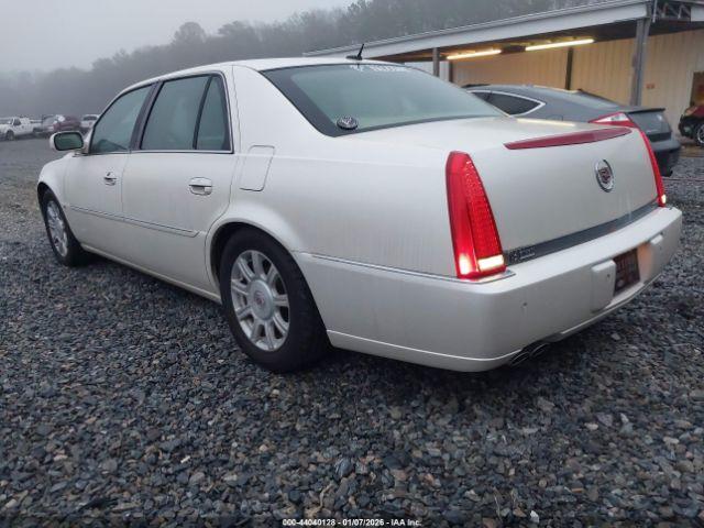 Cadillac DTS 1sc Image 5
