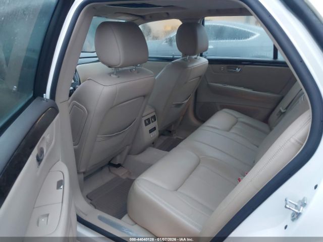 Cadillac DTS 1sc Image 11