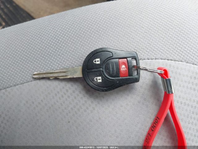 Nissan Rogue S Image 5