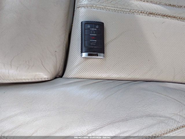 Cadillac SRX Luxury Collection Image 2