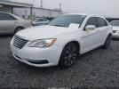 Chrysler 200 Limited Image 3