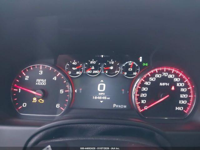 GMC Yukon Denali Image 4