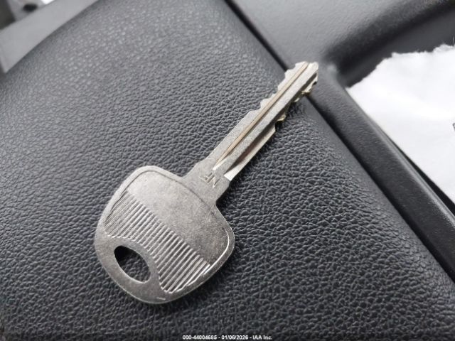 Hyundai SANTA FE Gls Image 6